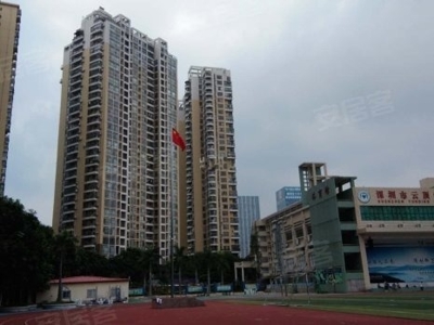 Apa yang membuat proyek kolam renang Blueway di Yunding Cuifeng Fase III menjadi fasilitas rekreasi yang menonjol?